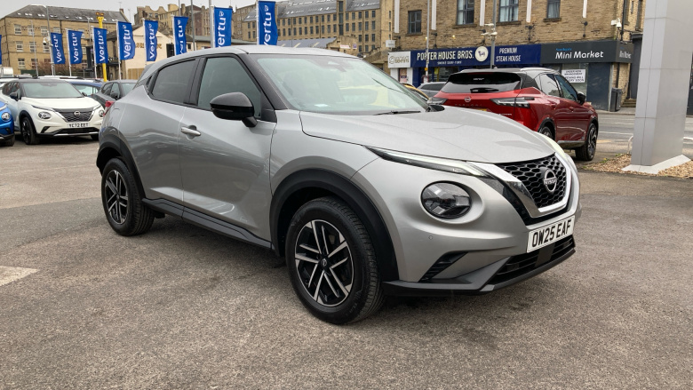 Nissan Juke 1.0 DiG-T N-Connecta 5dr DCT Petrol Hatchback